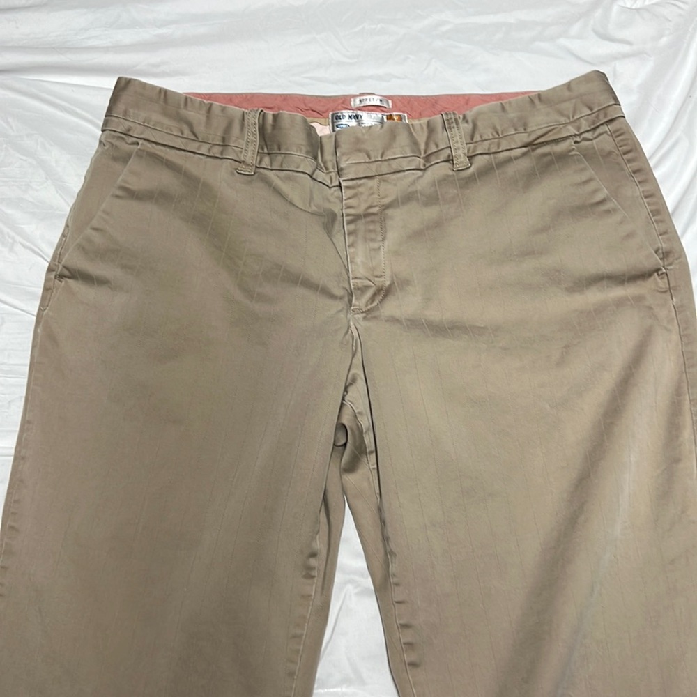 Old navy khaki pant